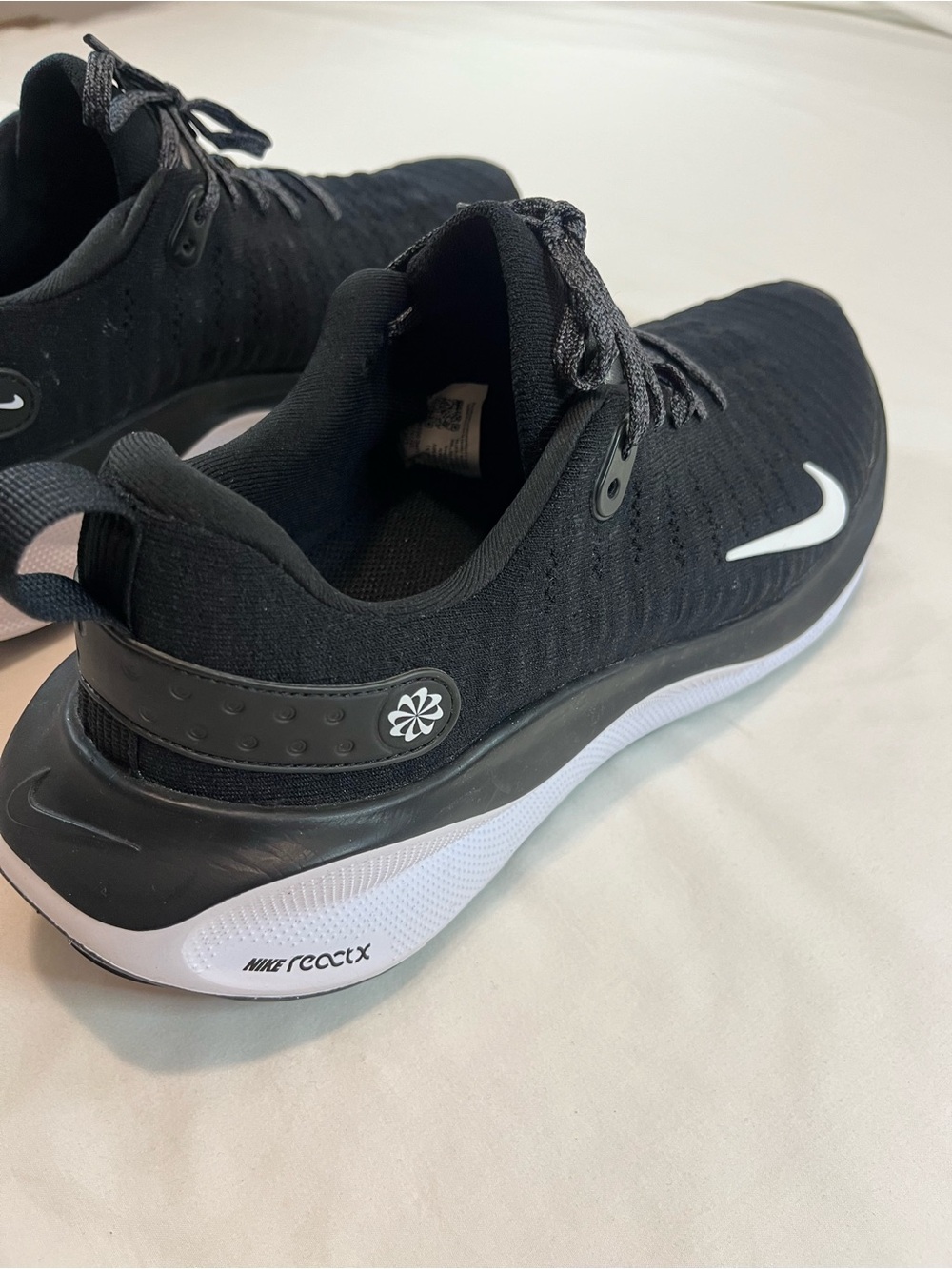 Nike Infinity Run 4 Men’s Black Athletic Sneakers - Picture 5 of 8